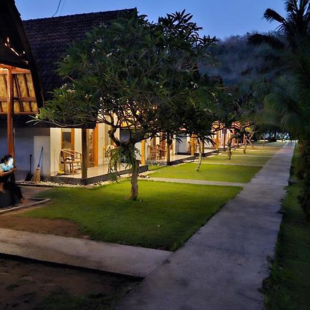 The Tinsi Hotel Toyapakeh Luaran gambar